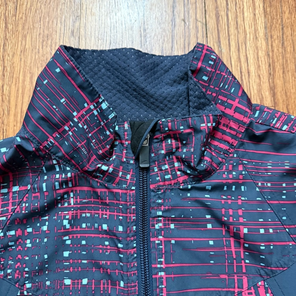 Brooks Shelter Technology running zip up jacket size M - Picture 4 of 16